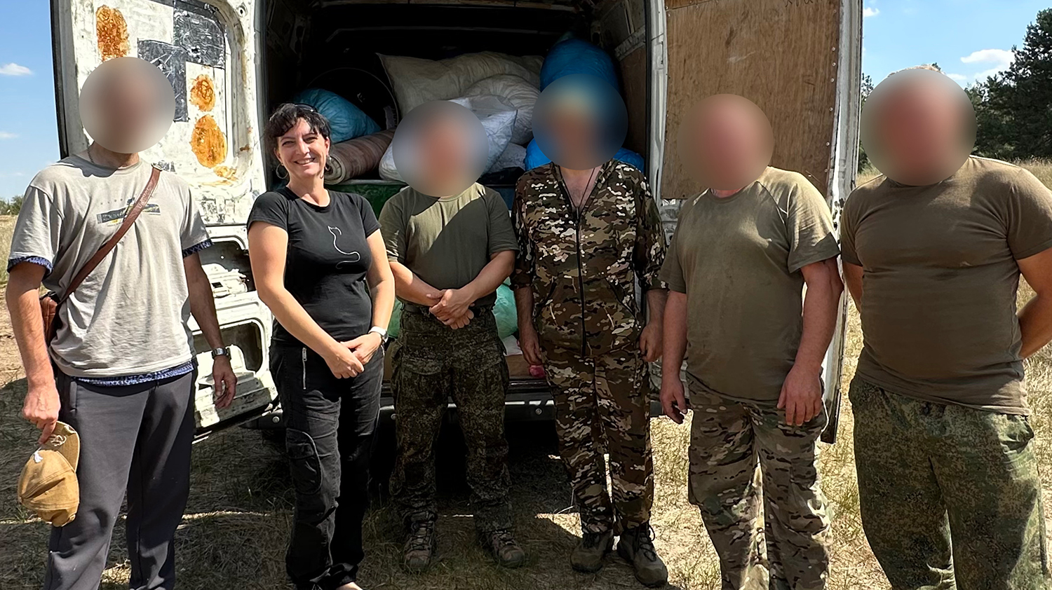 «Кладовая добра» передала гуманитарную помощь нашим бойцам